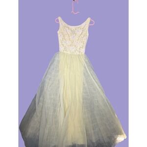 Vintage 1950s Style Yellow Tulle Lace Ball Gown Formal Prom Dress Sleeveless